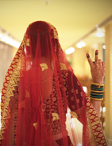muslim bridal pose, best bridal poses, muslim wedding photographer in hrbr layout
